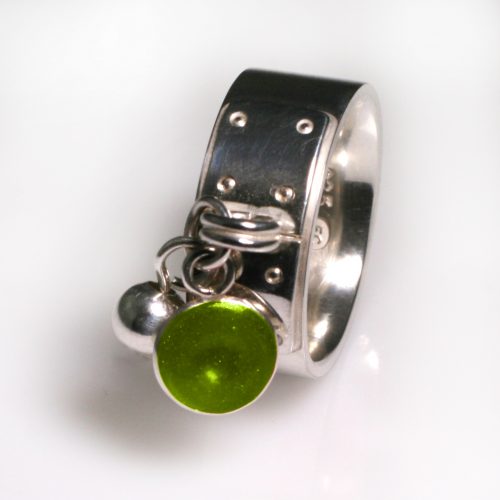Ashes Jewellery-Tiffany Style Birthstone Ring - Aug Peridot